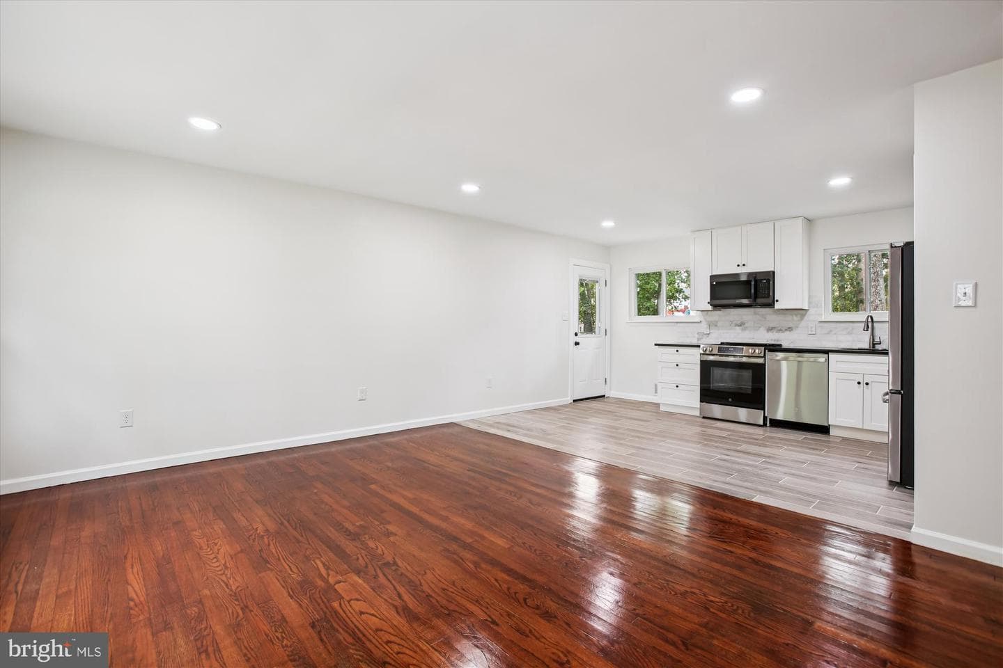 4403 Wyres Street photo 11