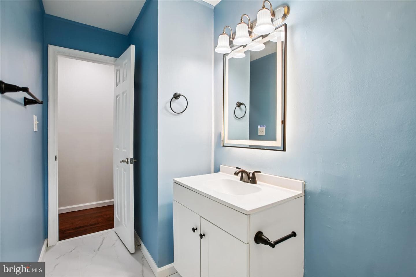 4403 Wyres Street photo 21