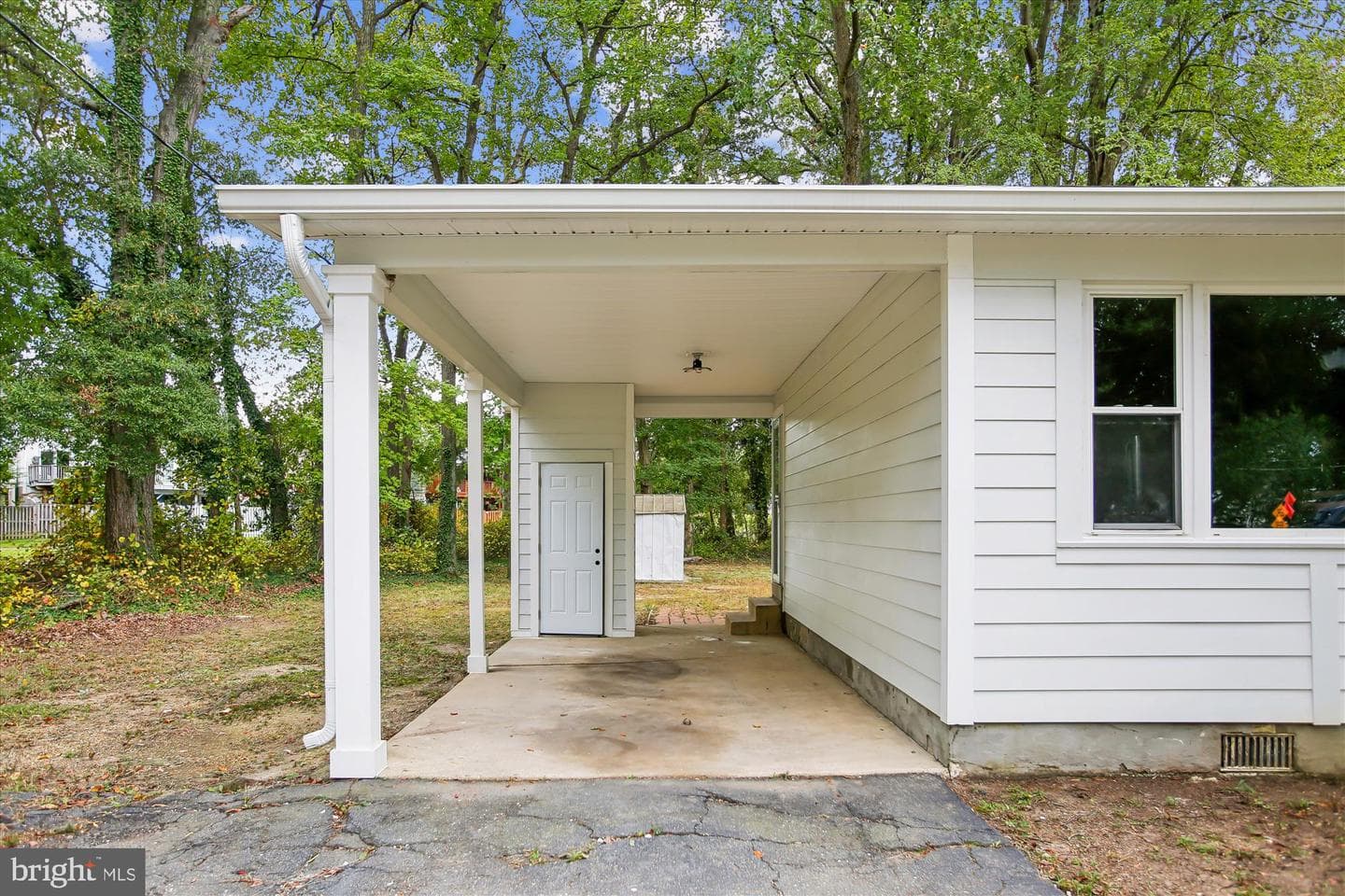 4403 Wyres Street photo 31