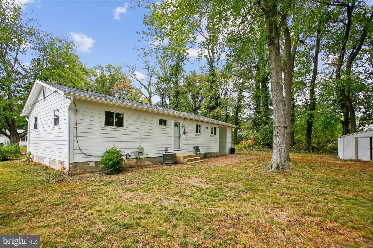 4403 Wyres Street photo 37