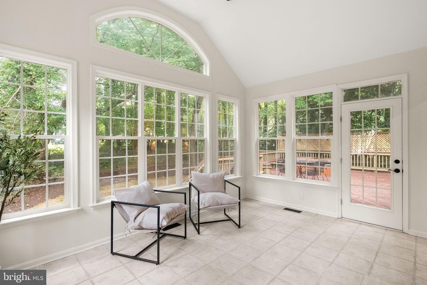 9640 Park Preserve Drive photo 23
