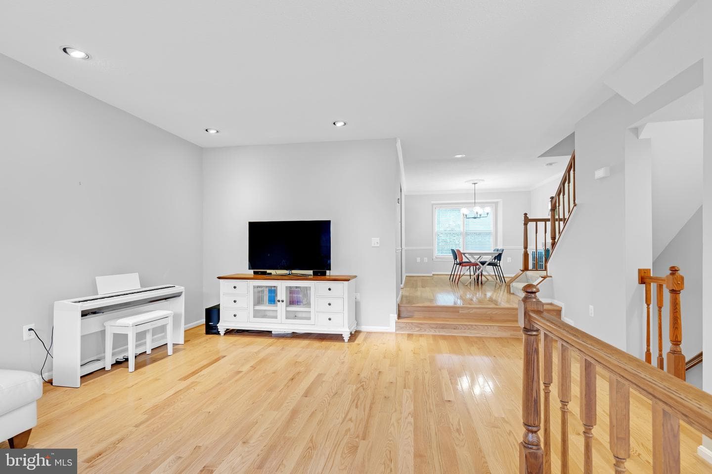 8110 Squirrel Run Road photo 8