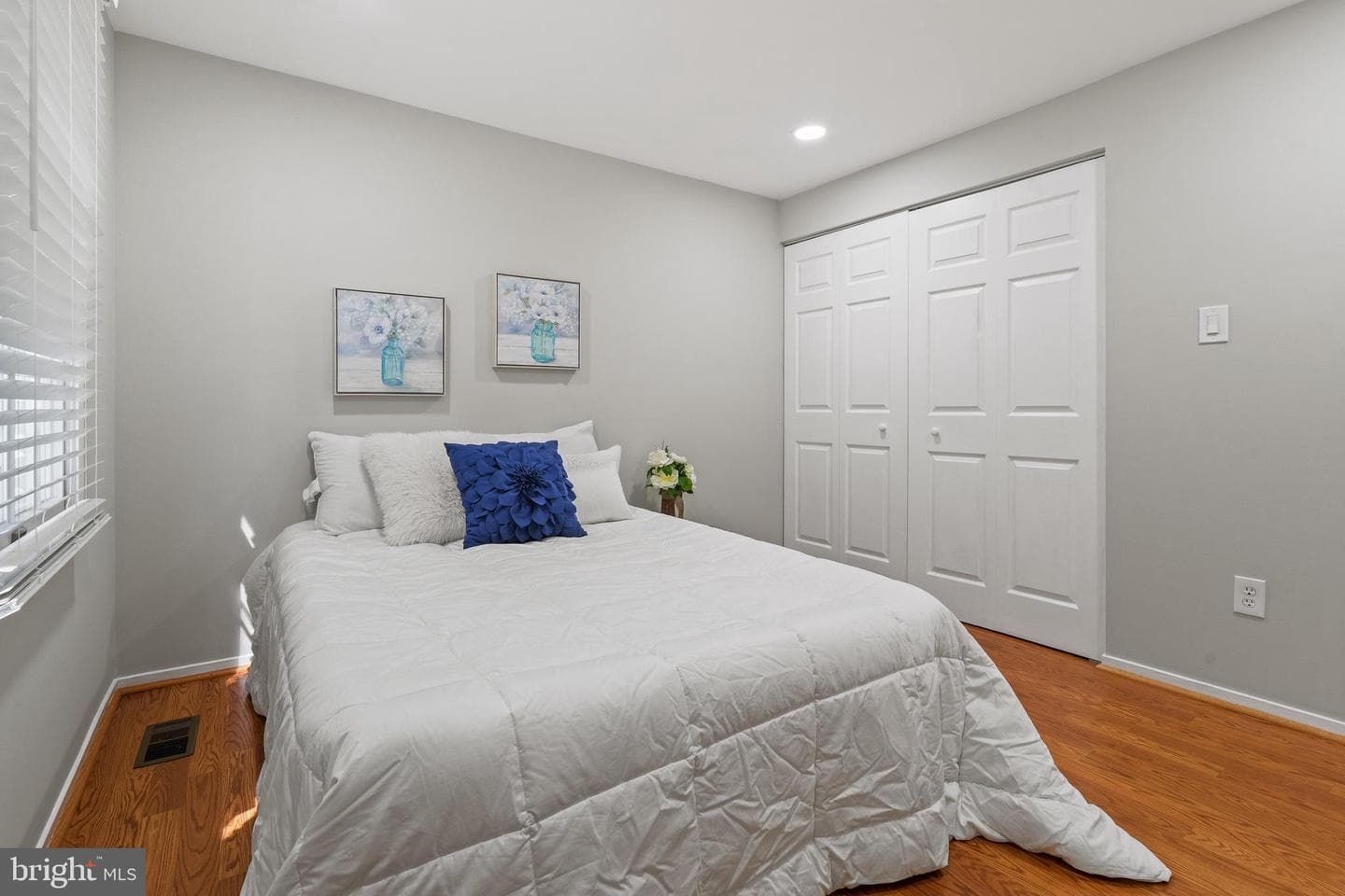 6122 Mantle Road photo 27