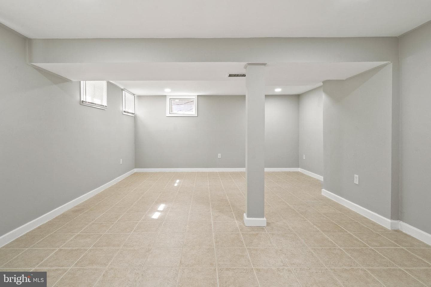 6122 Mantle Road photo 32