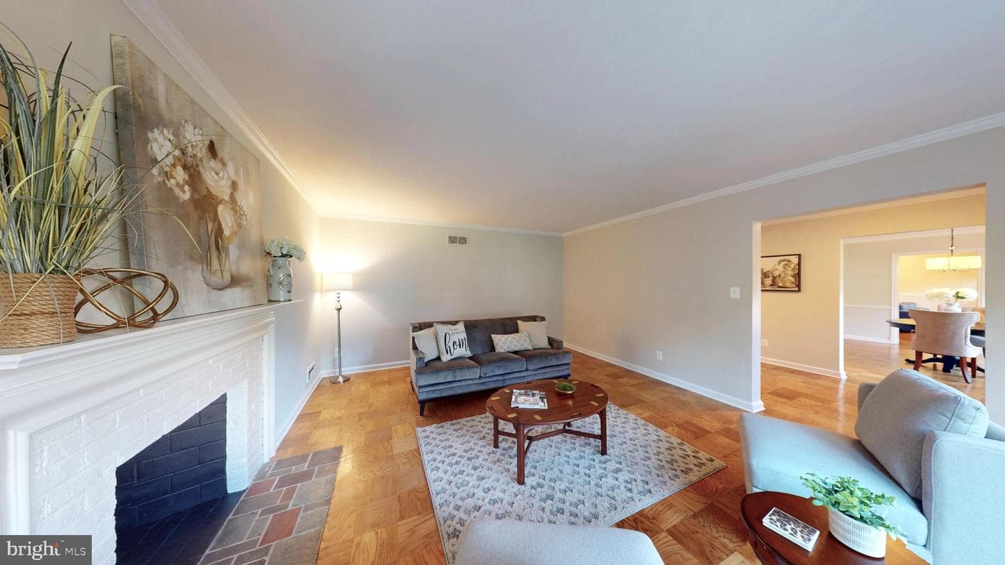 7204 Regent Drive photo 8
