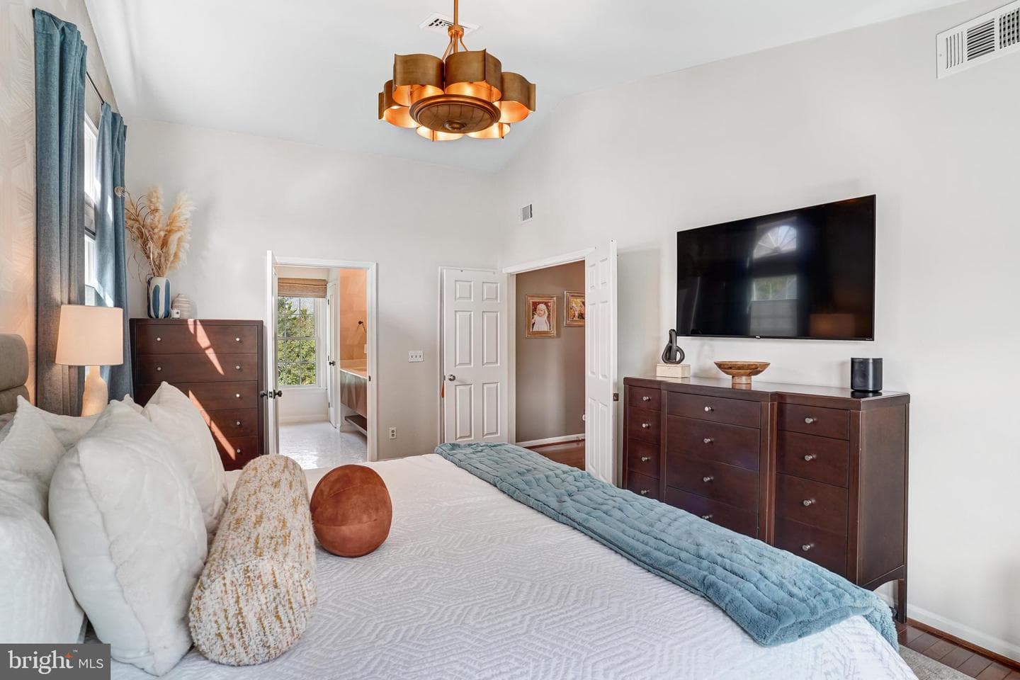 9009 Digory Court photo 2