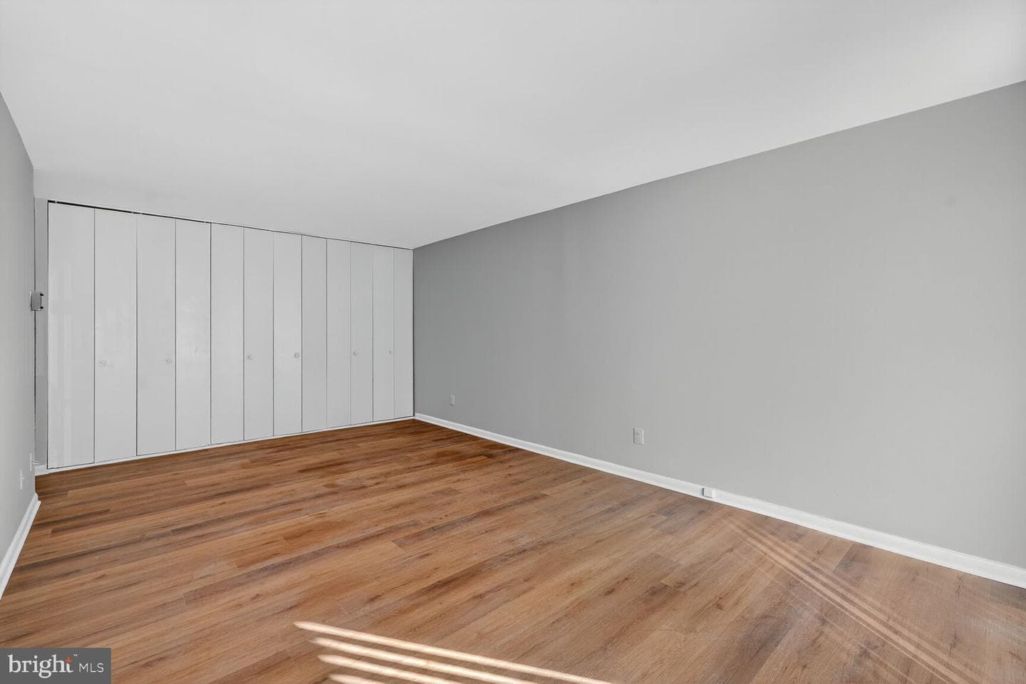 6001 Arlington Boulevard #118 photo 3