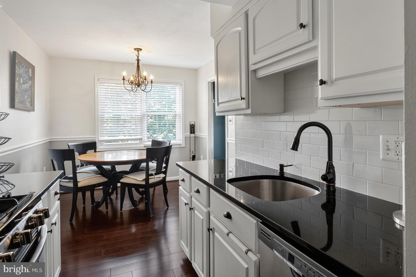 9909 Lakepointe Drive photo 22