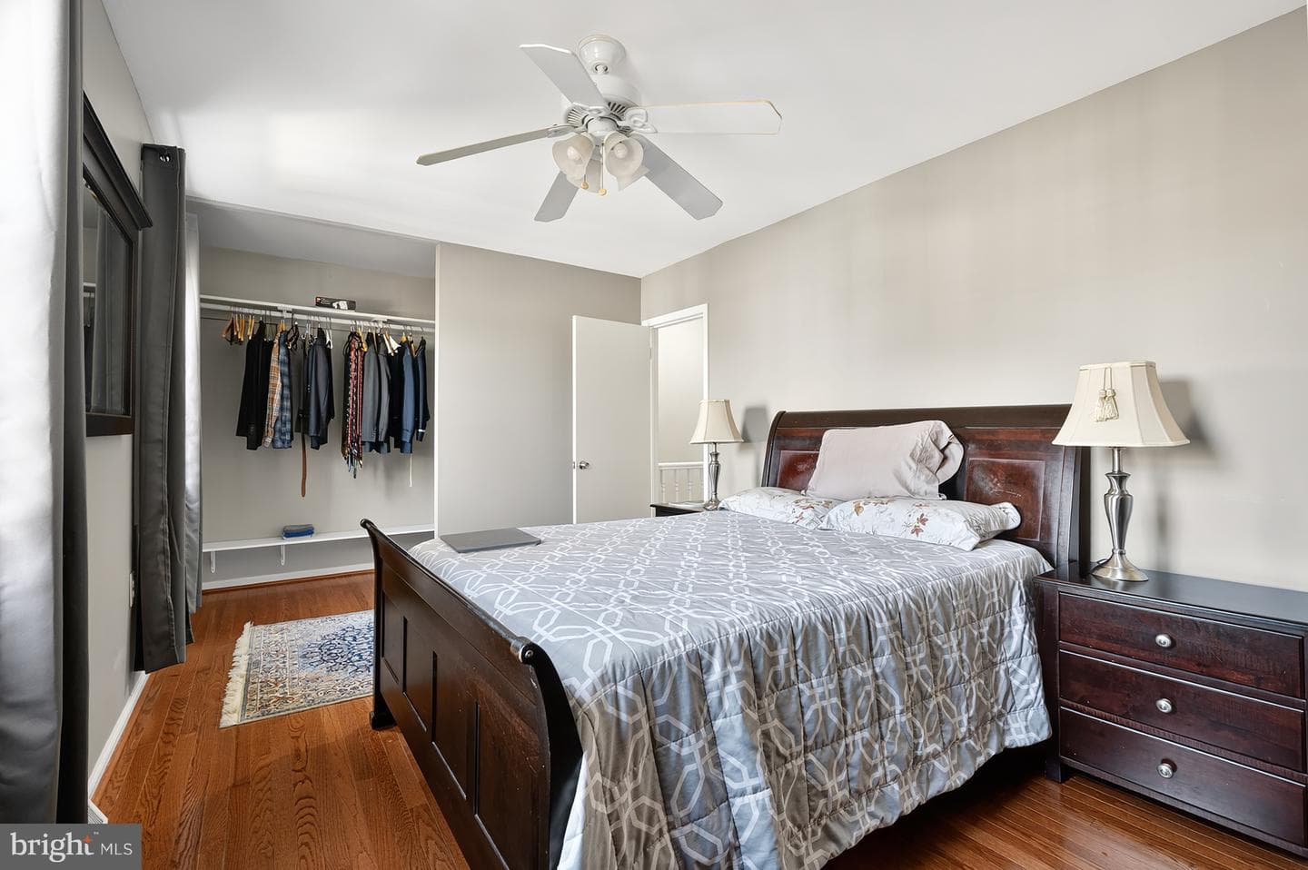 9909 Lakepointe Drive photo 32