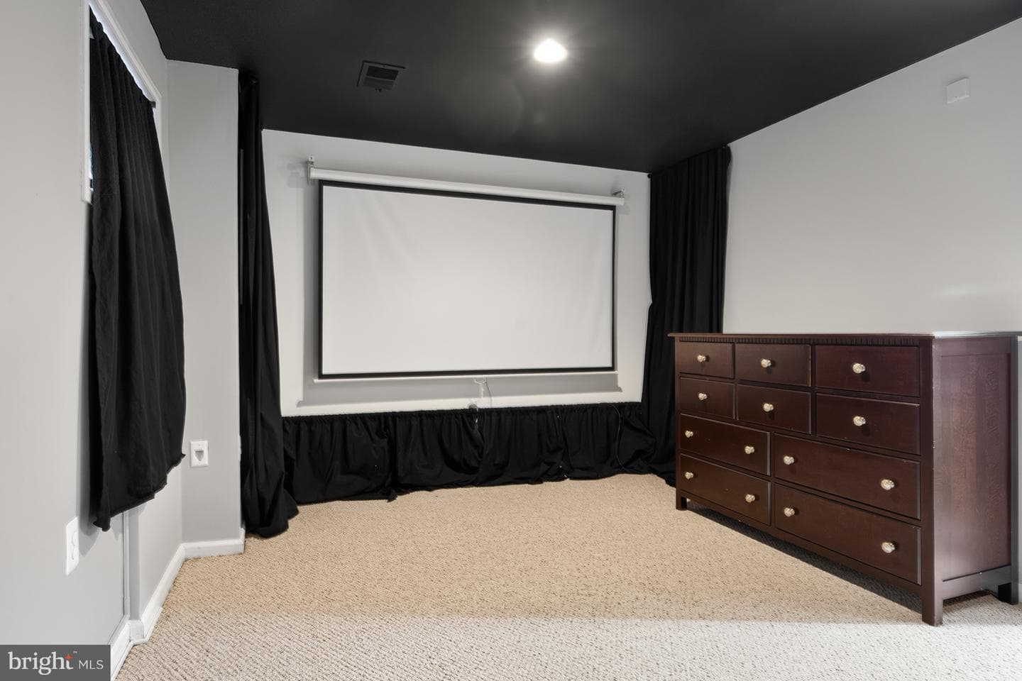 9909 Lakepointe Drive photo 44