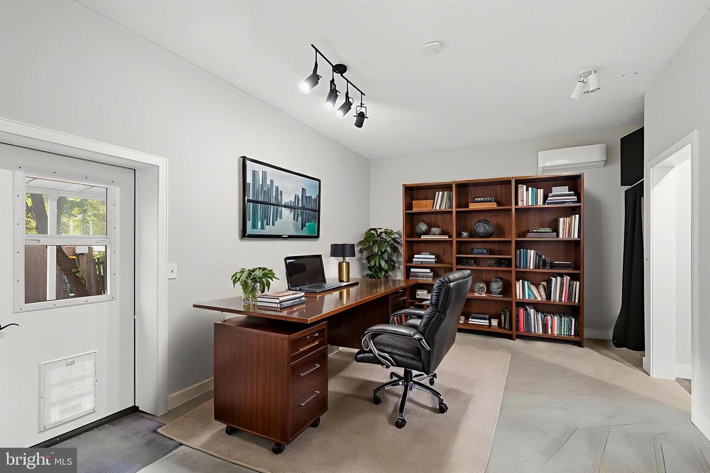 2352 Cedar Lane photo 18