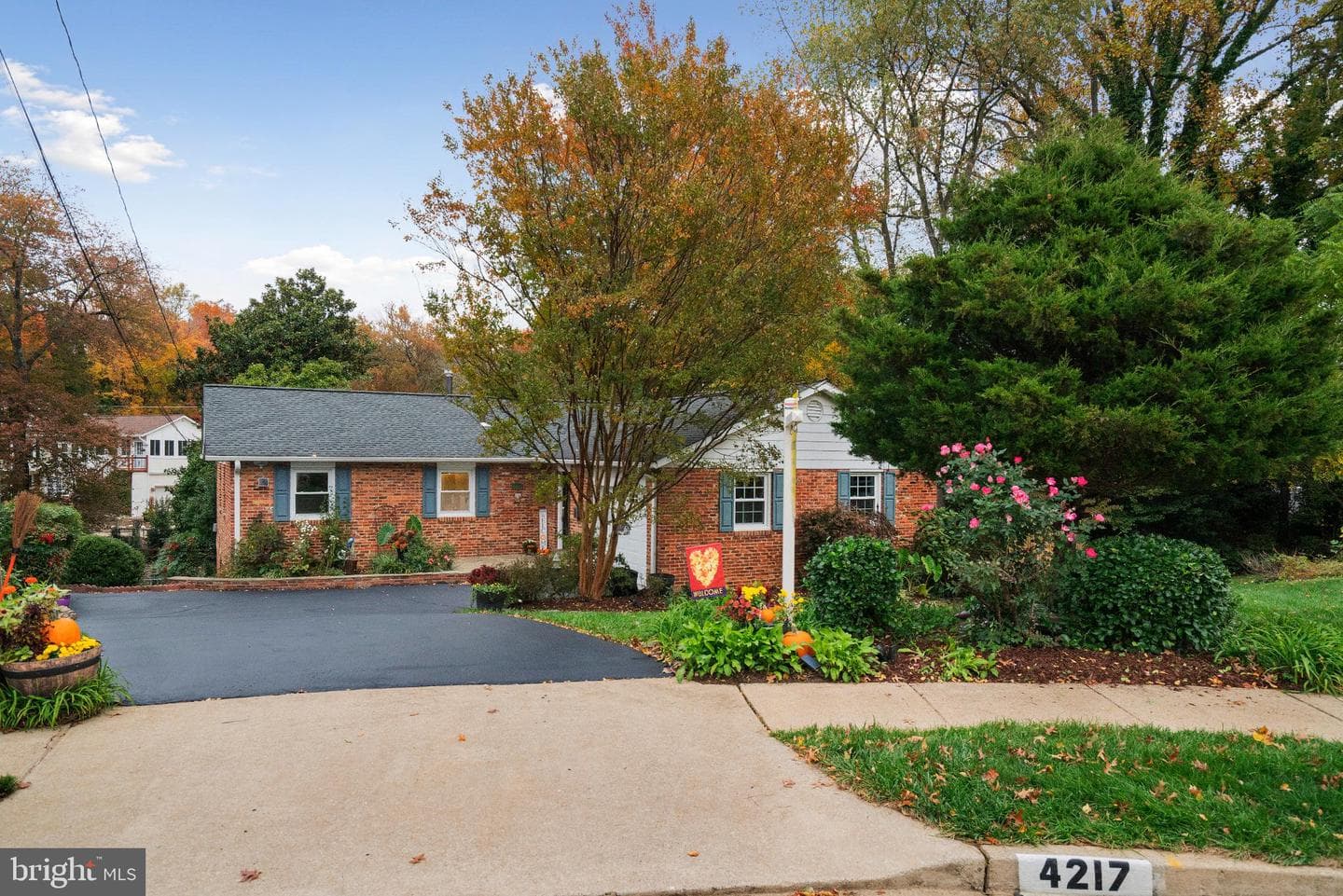 4217 N Valiant Court photo 7
