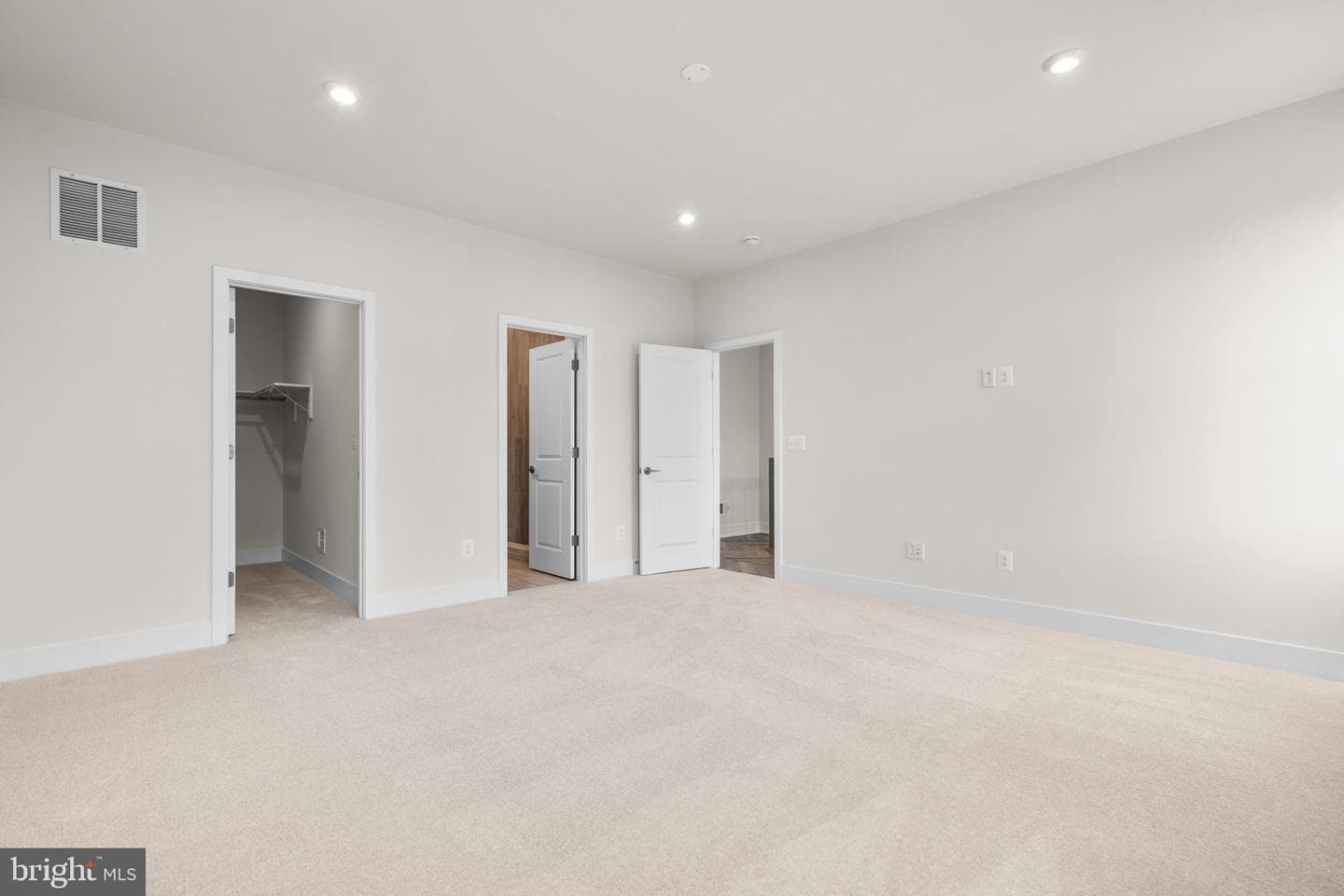13724 Aviation Place photo 27