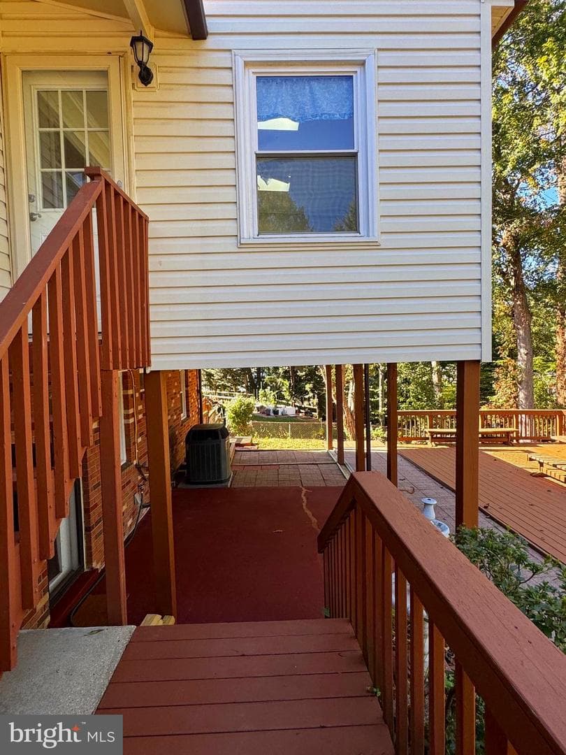 8518 Fairburn Drive photo 32