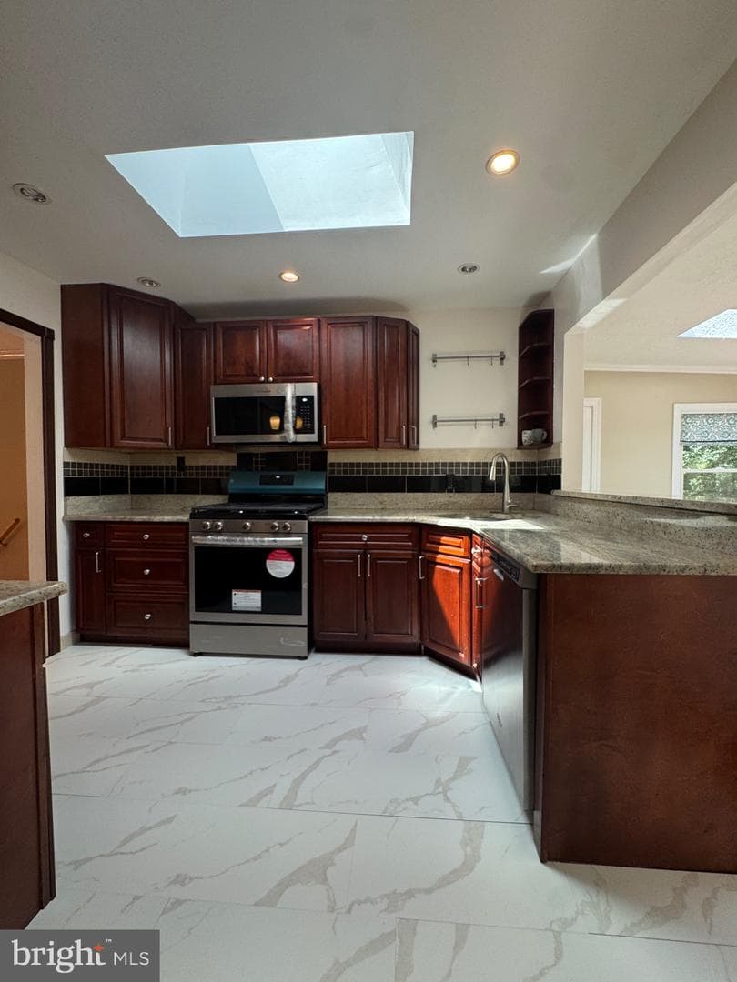 8518 Fairburn Drive photo 6