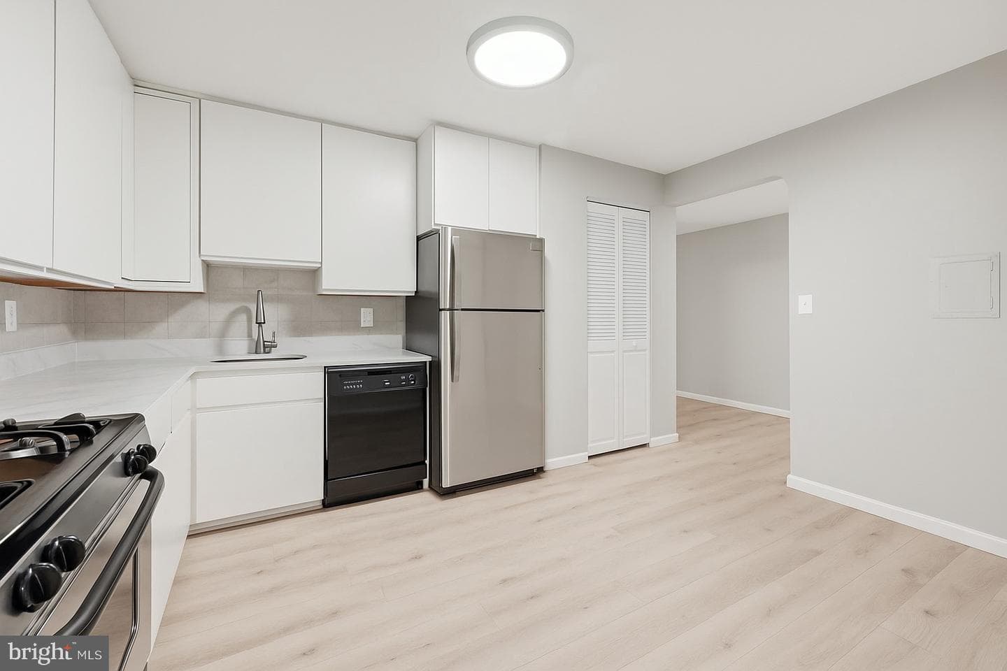 4408 Island Place #202 photo 8