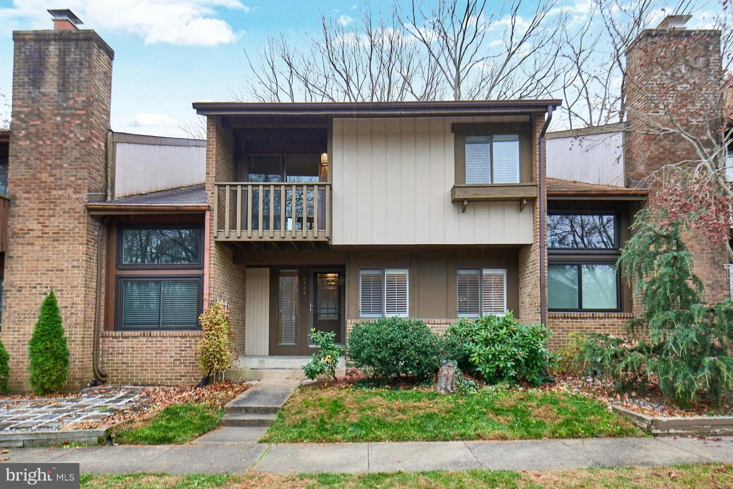 8566 Gwynedd Way photo 2