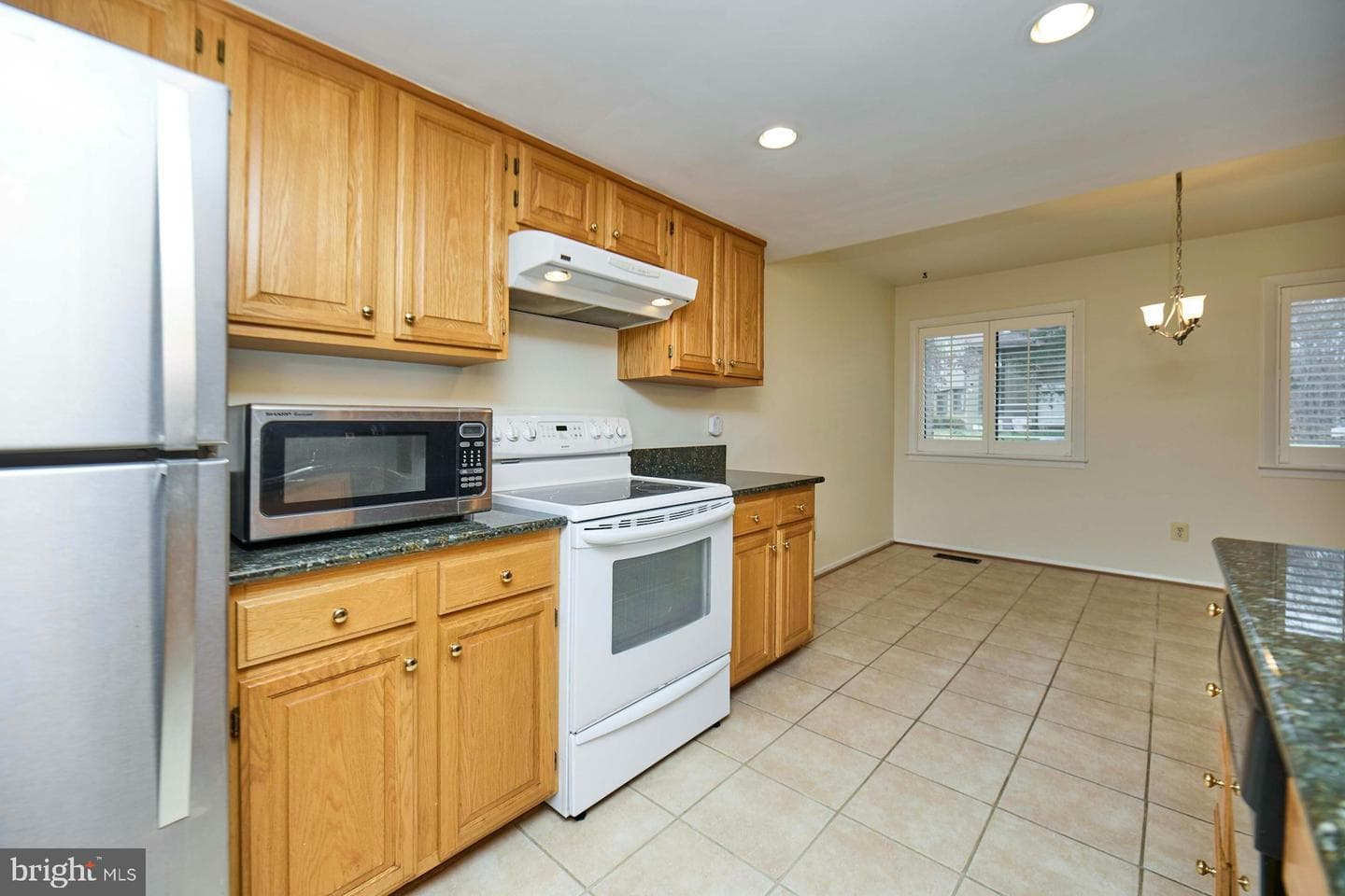 8566 Gwynedd Way photo 41