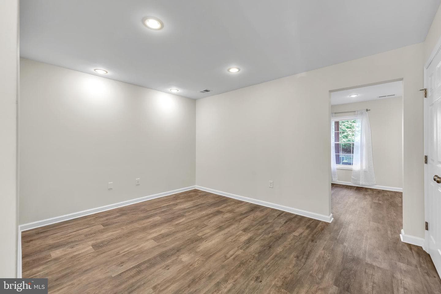 4627 Deerwatch Drive photo 4