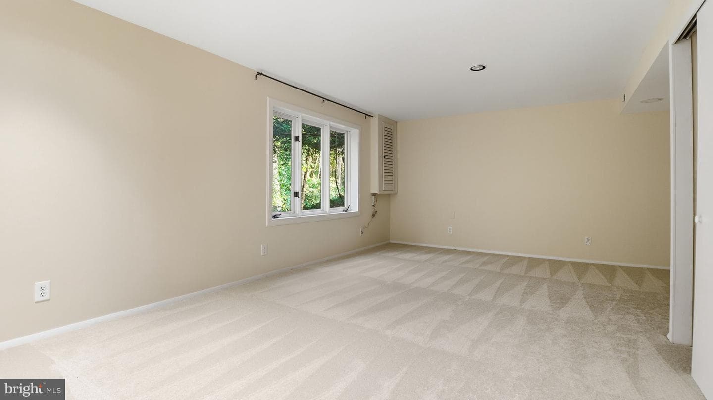 1803 Abbey Glen Court photo 43