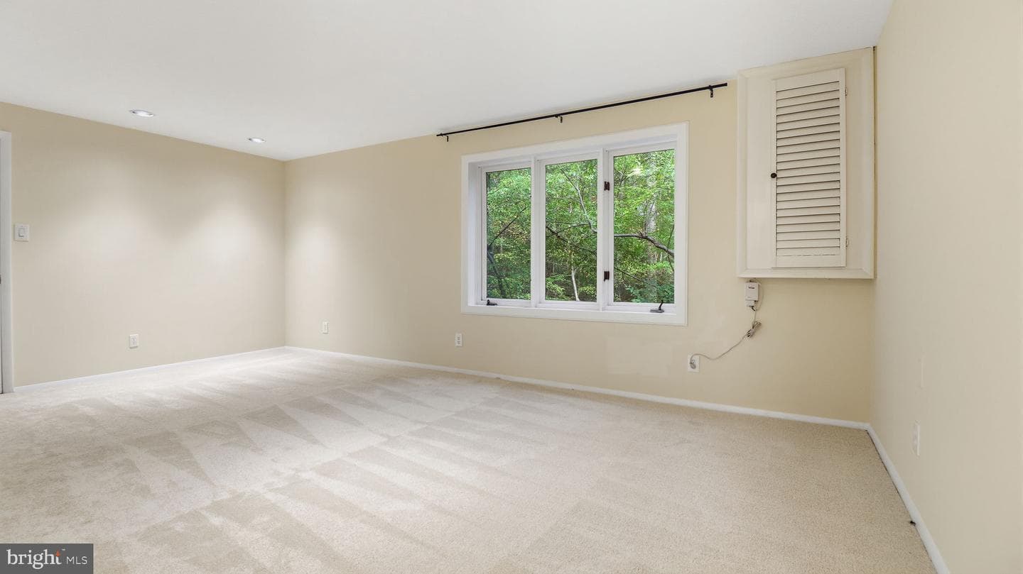 1803 Abbey Glen Court photo 46