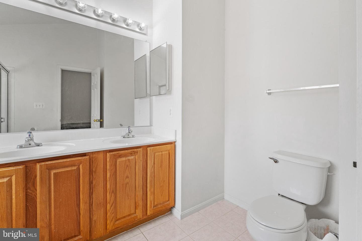 4057 Cornwall Court photo 18