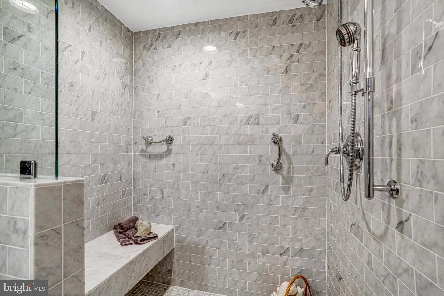 7714 Shootingstar Drive photo 20