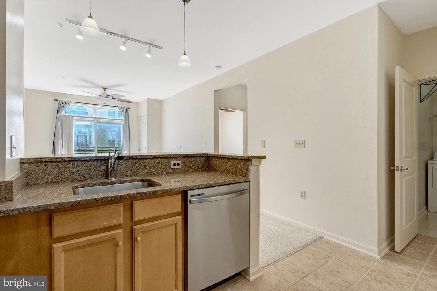 2665 Prosperity Avenue #345 photo 6