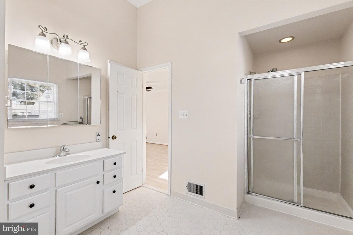 5503 Teak Court photo 14