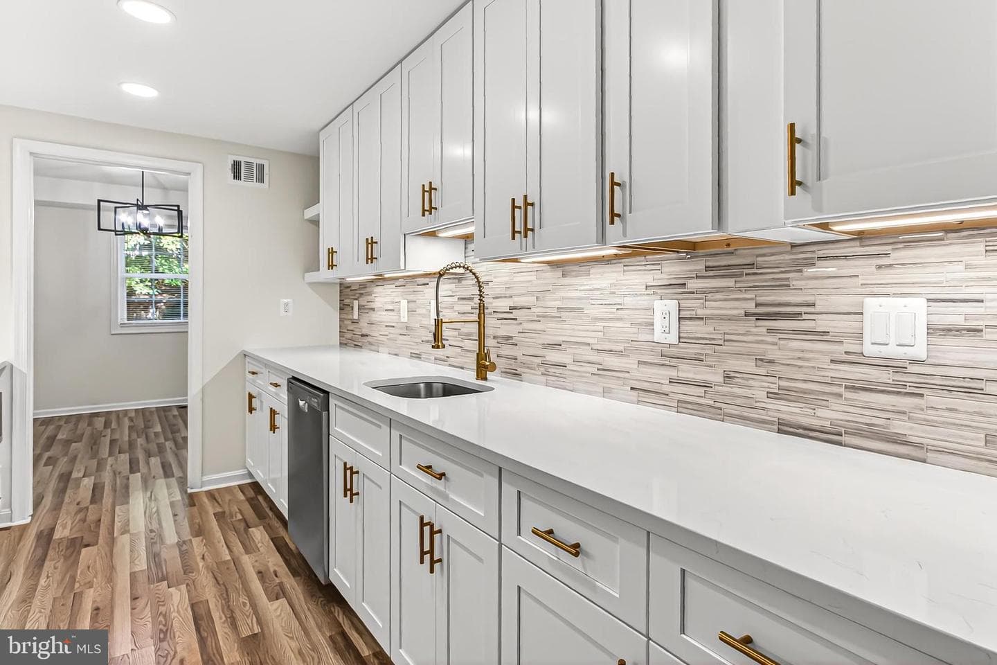 5848 Kara Place photo 3