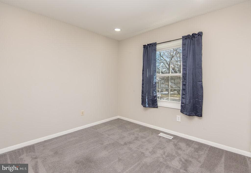 811 Fall Place photo 11