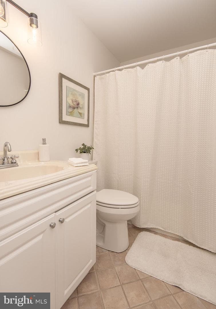 811 Fall Place photo 15