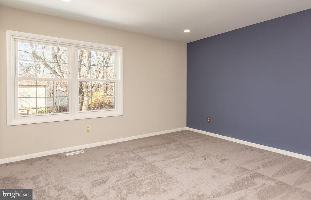 811 Fall Place photo 8