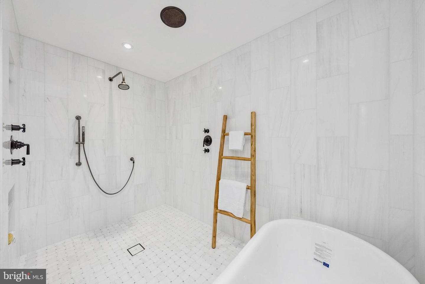11000 Oakton Woods Way photo 53