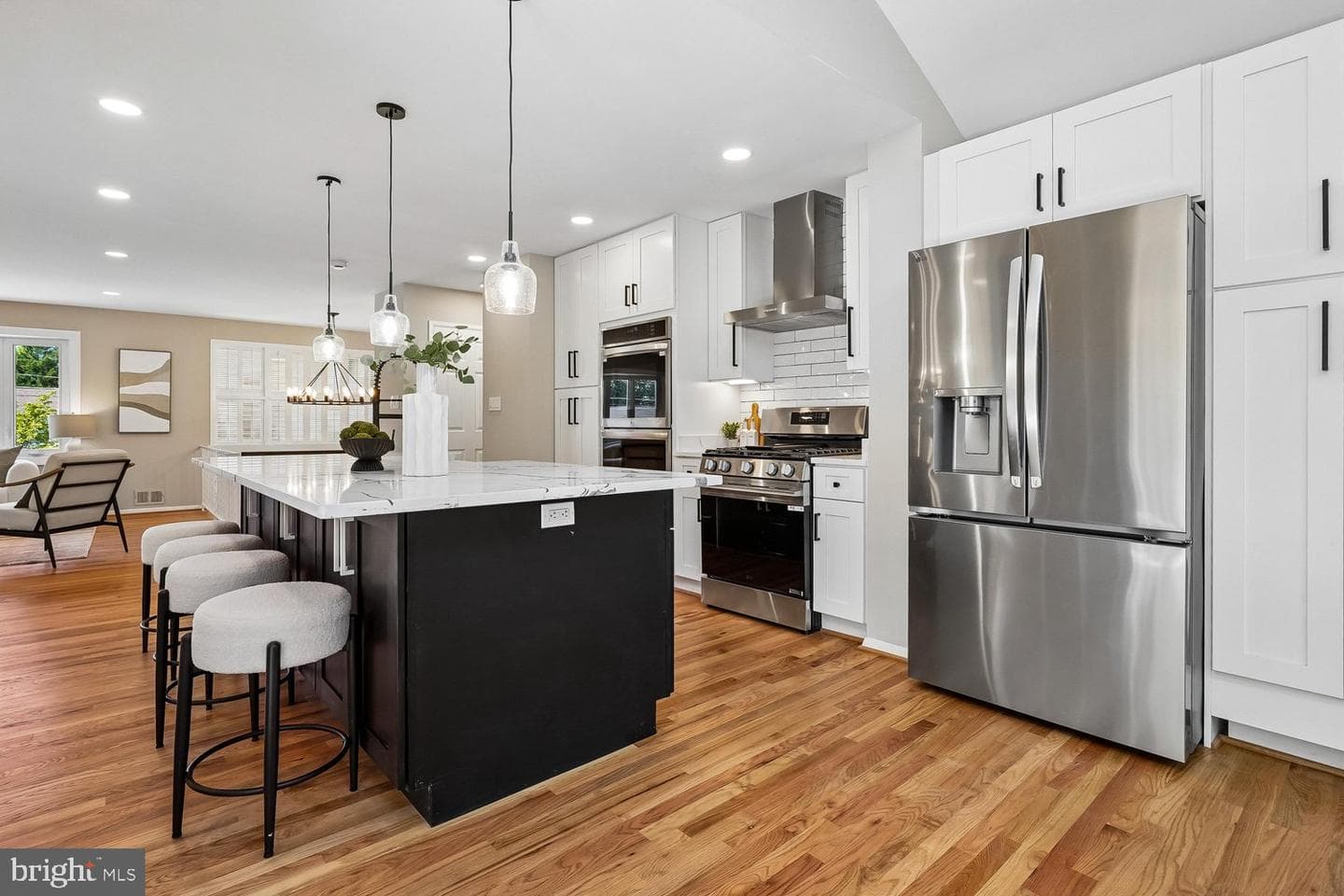 10710 Almond Street photo 10