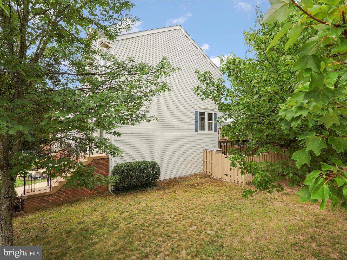 7755 Effingham Square photo 33