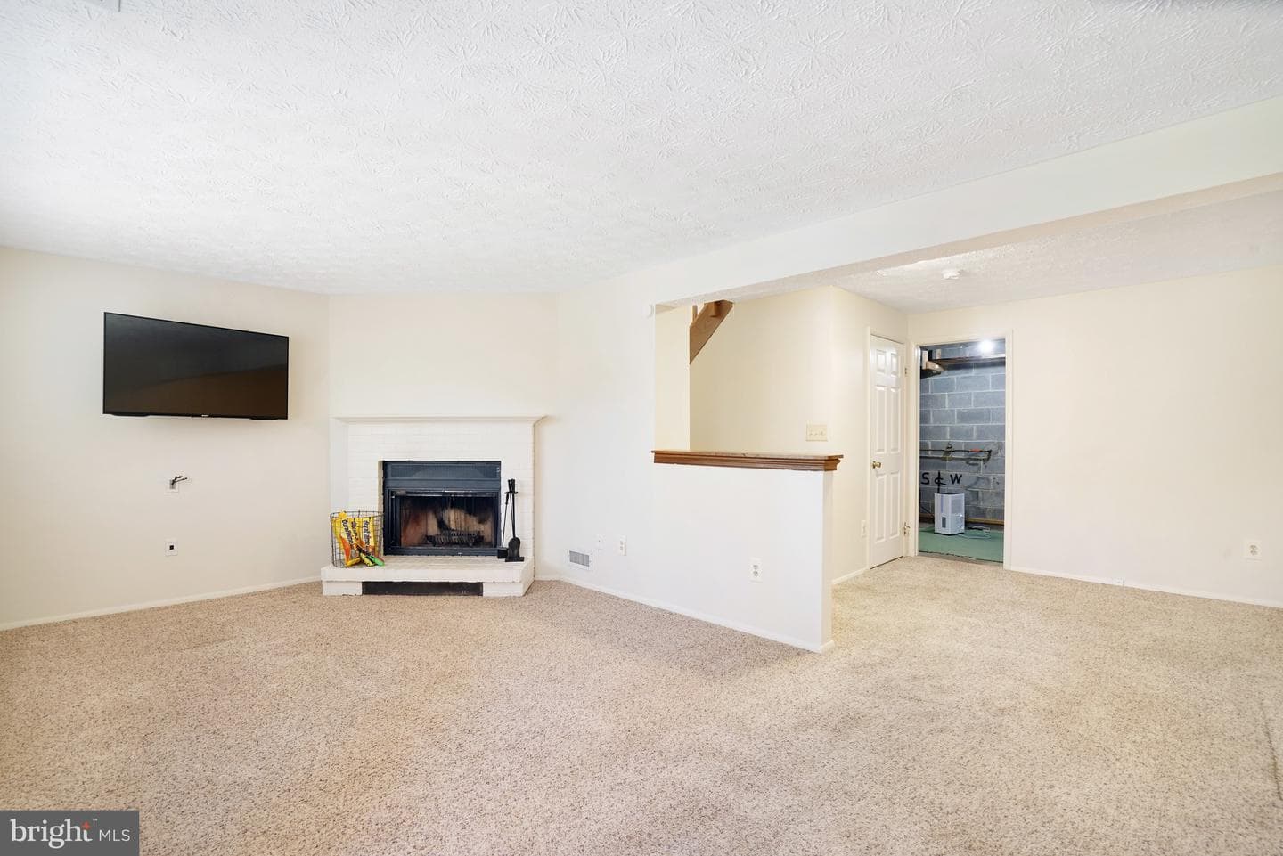 7741 Camp Alger Avenue photo 40