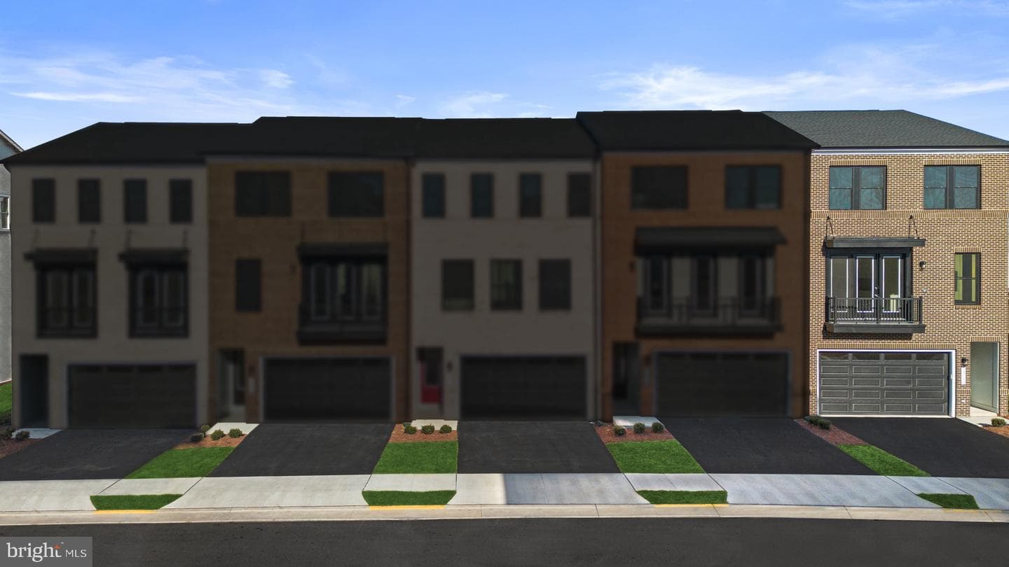 13730 Aviation Place photo 1