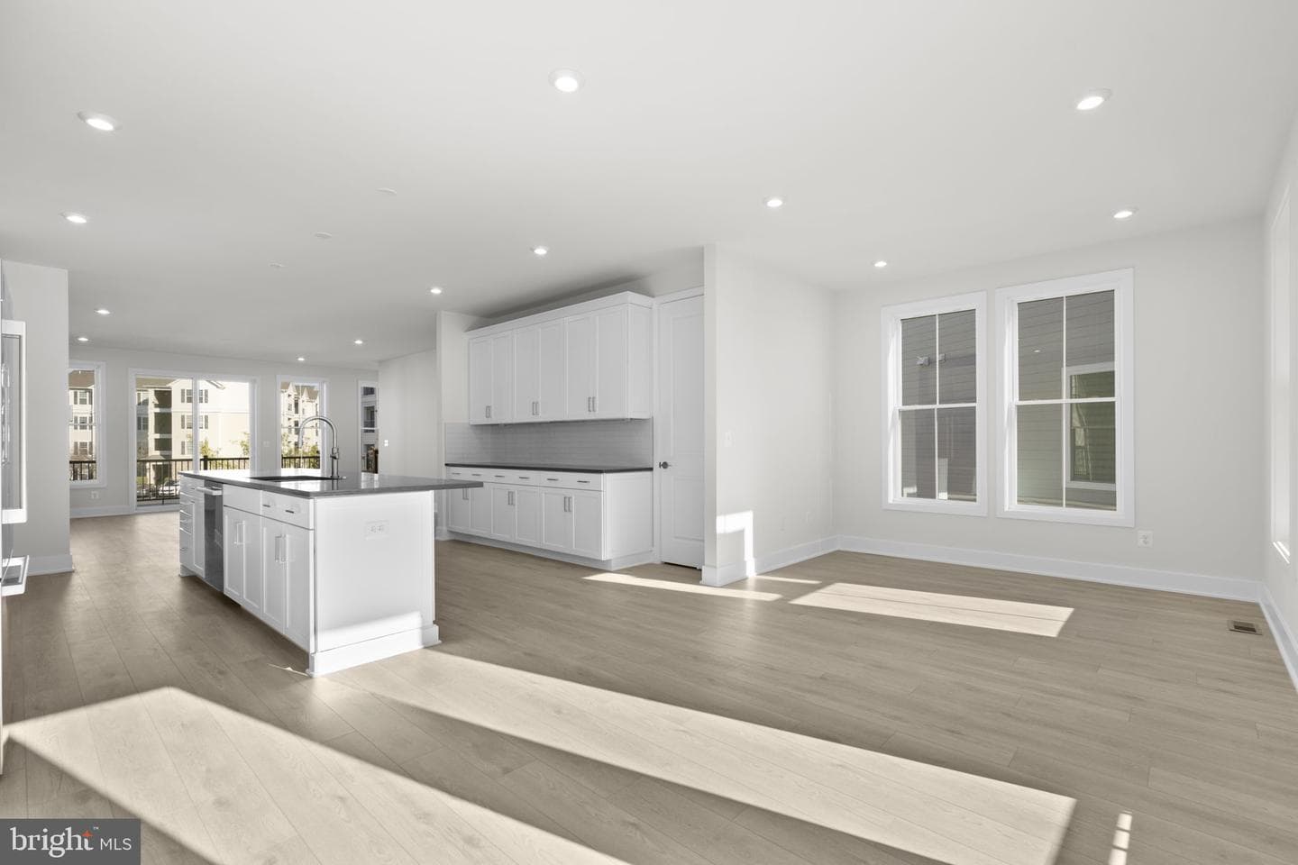 13730 Aviation Place photo 13