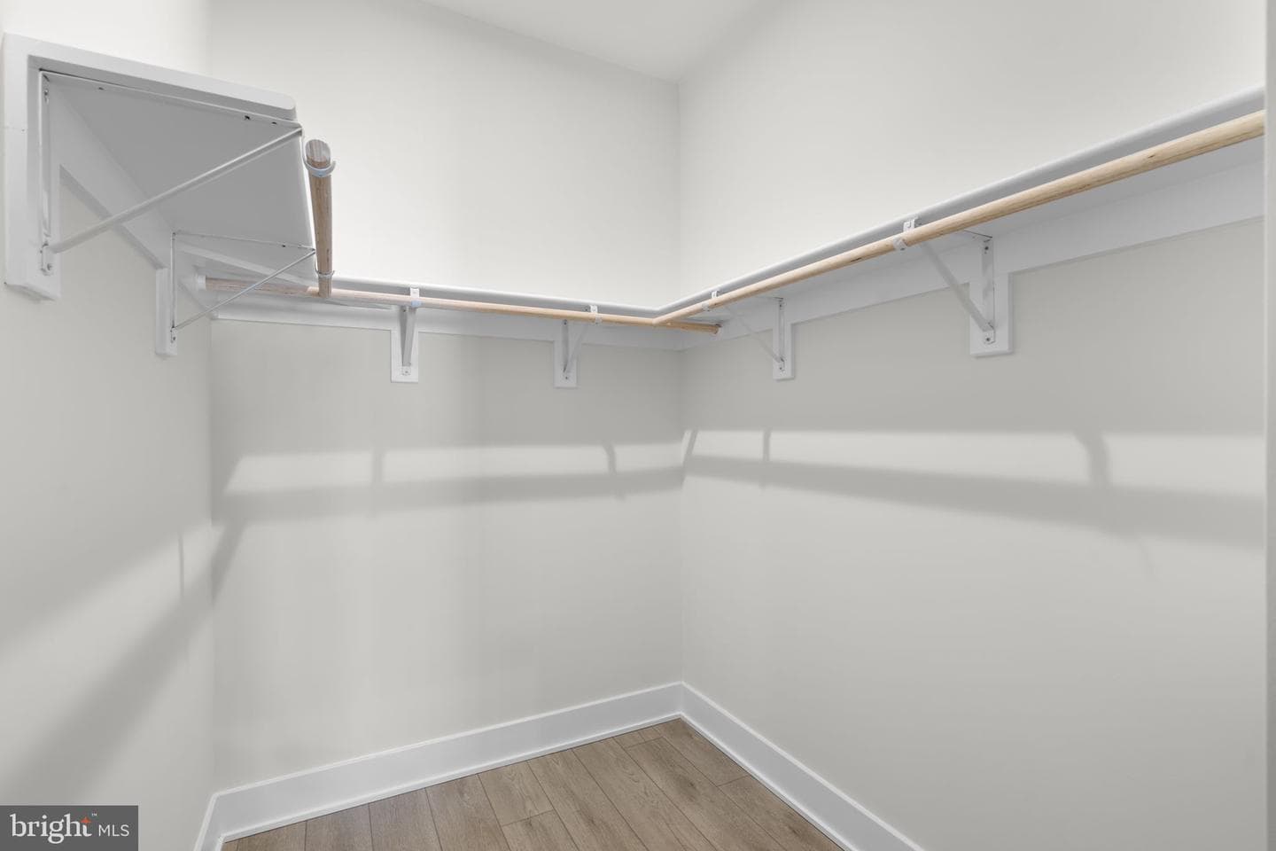 13730 Aviation Place photo 24