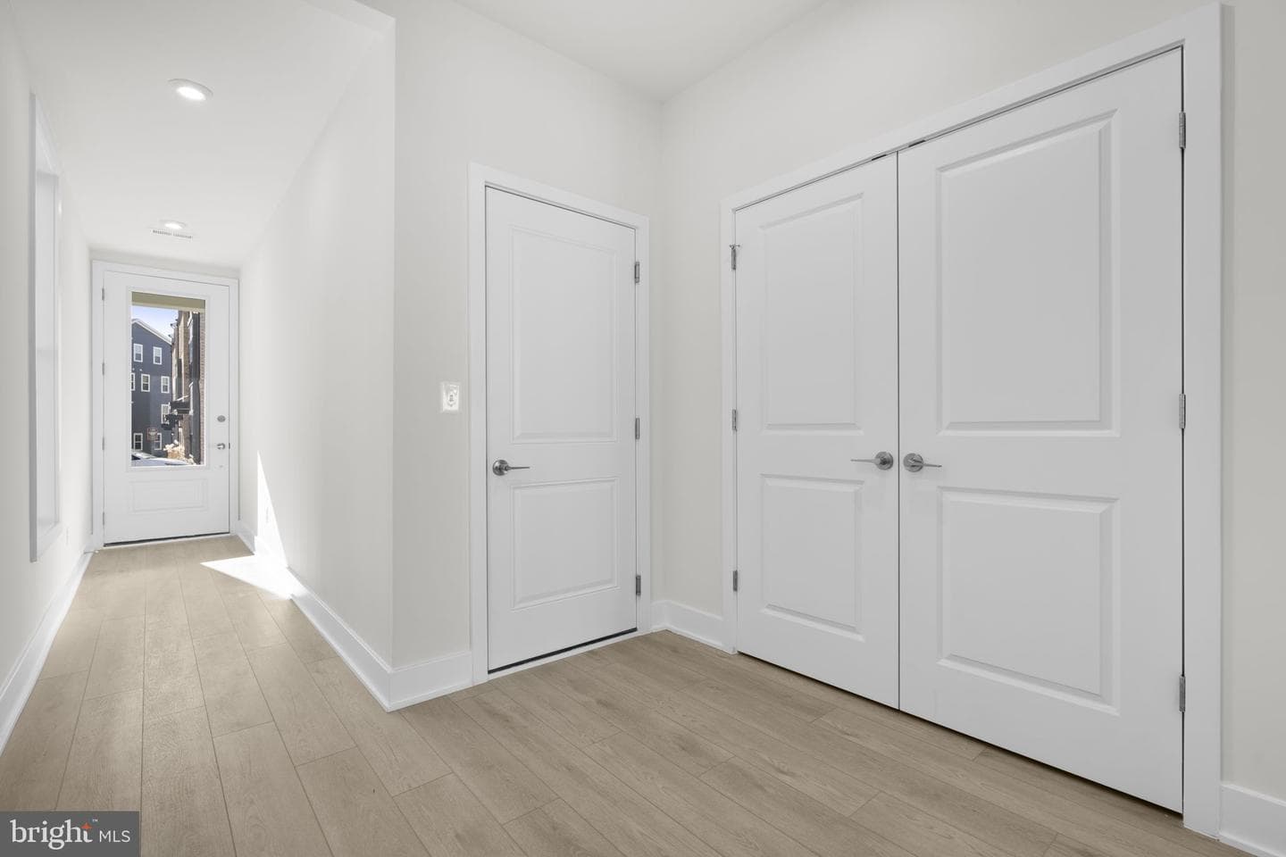 13730 Aviation Place photo 31