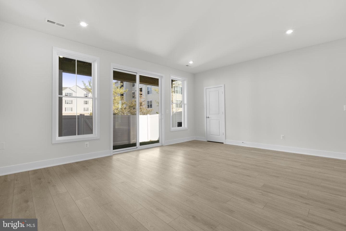 13730 Aviation Place photo 33