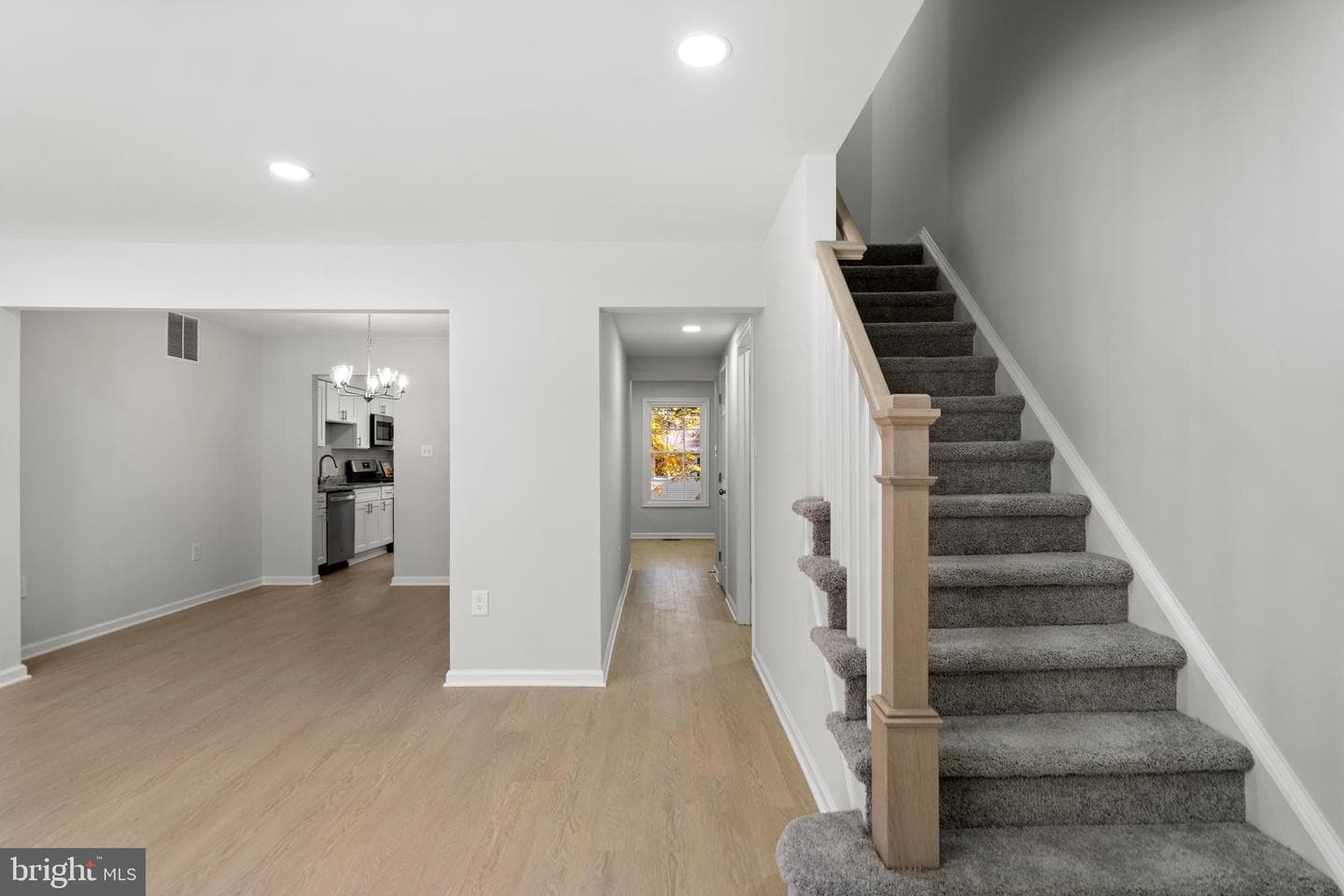 9521 Cherry Oak Court photo 3