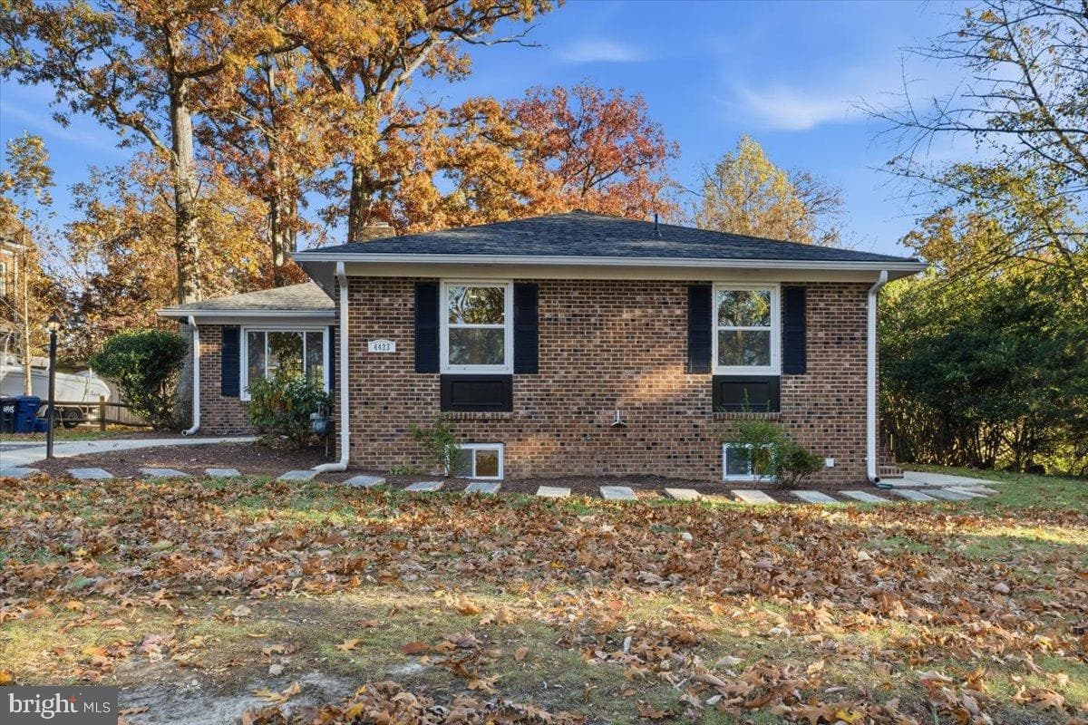 4423 Upland Drive photo 2