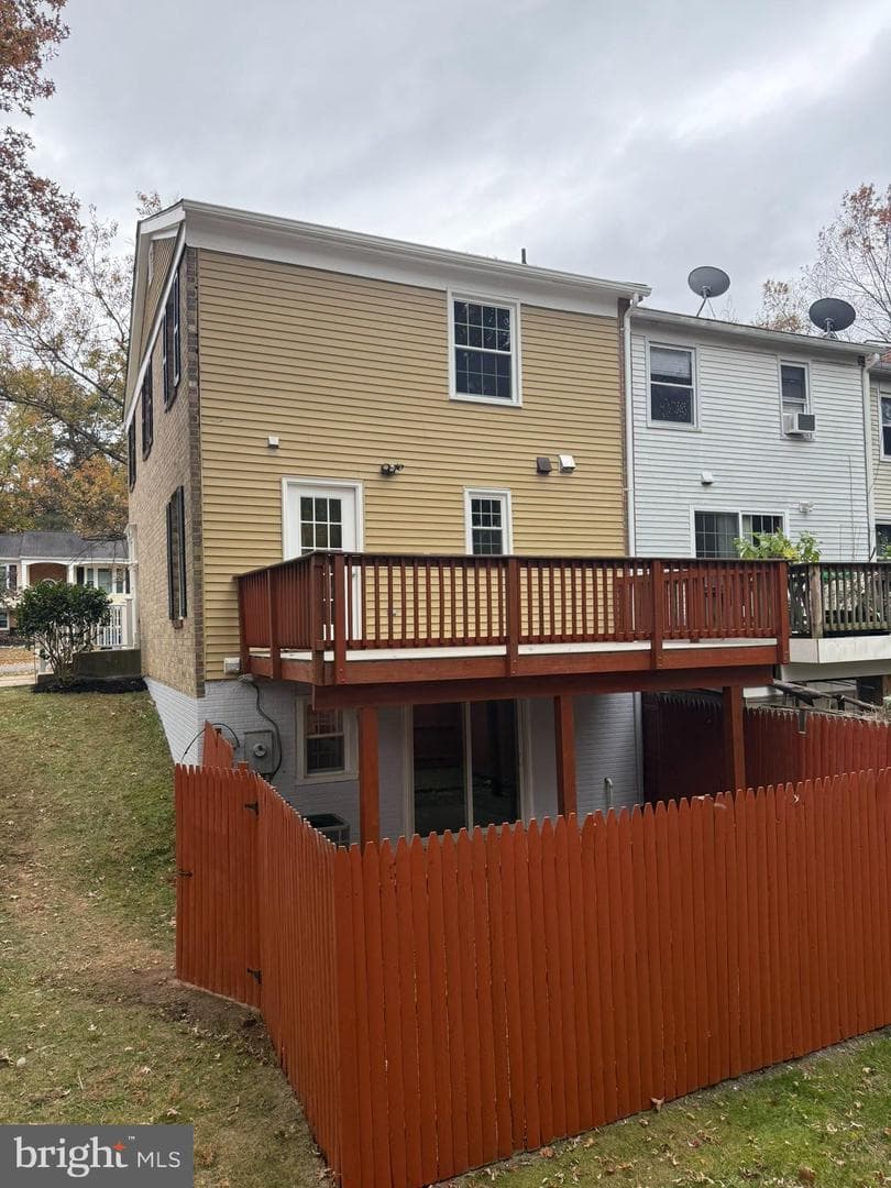 8580 Tyrolean Way photo 5