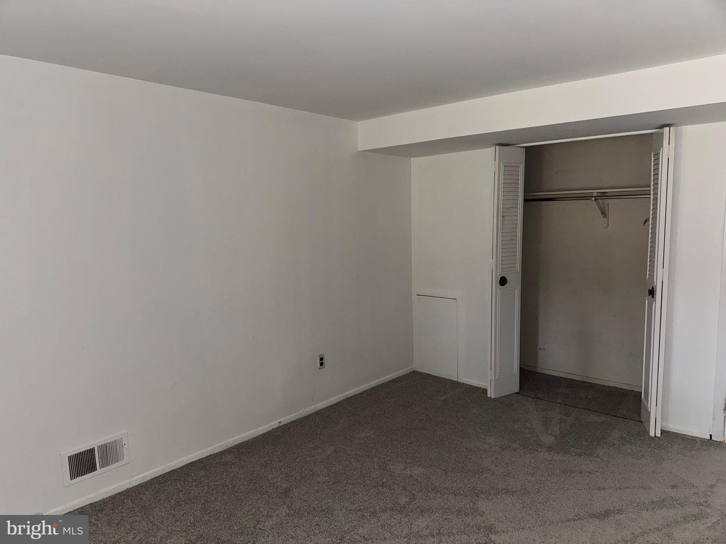 6703 Greenview Lane photo 32