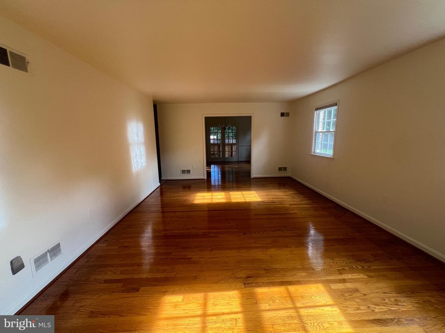 10923 Belmont Boulevard photo 54