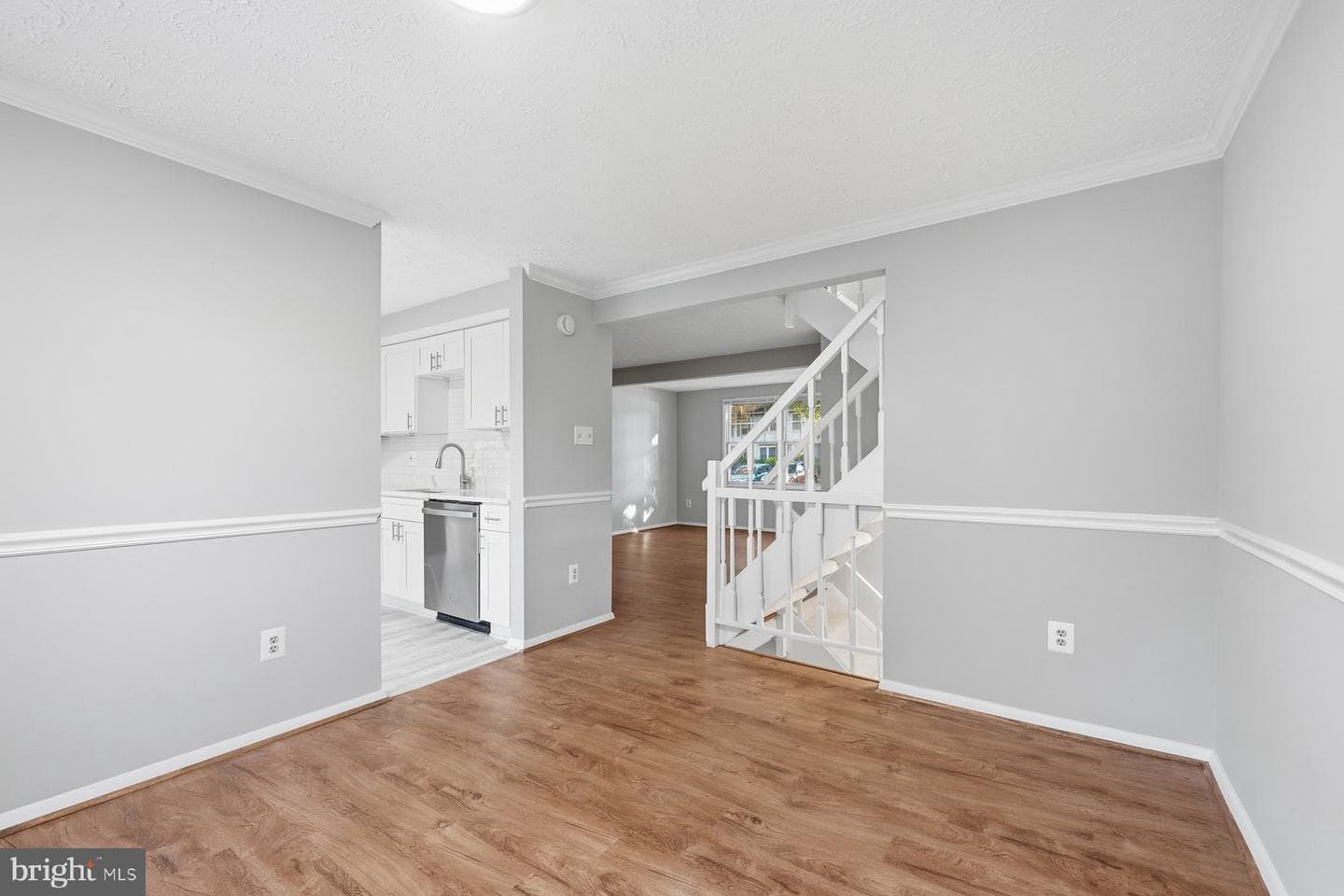 2838 Raymond Court photo 29