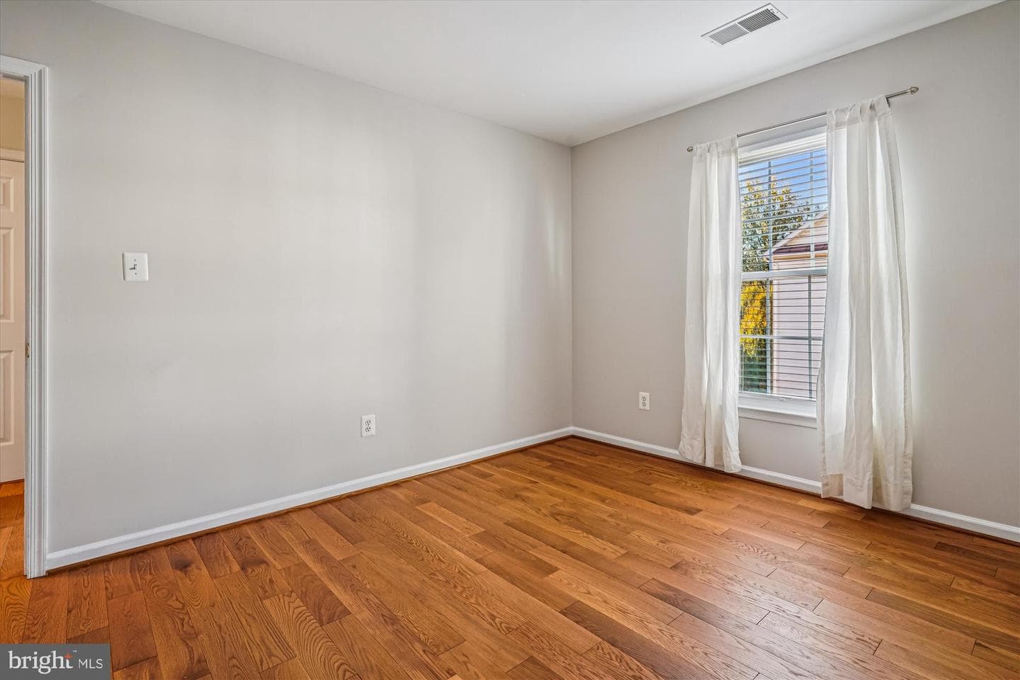2711 Manhattan Place photo 41