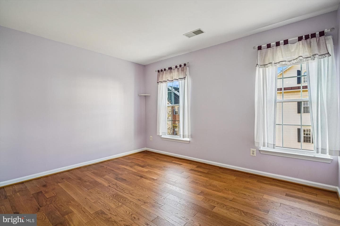 2711 Manhattan Place photo 44